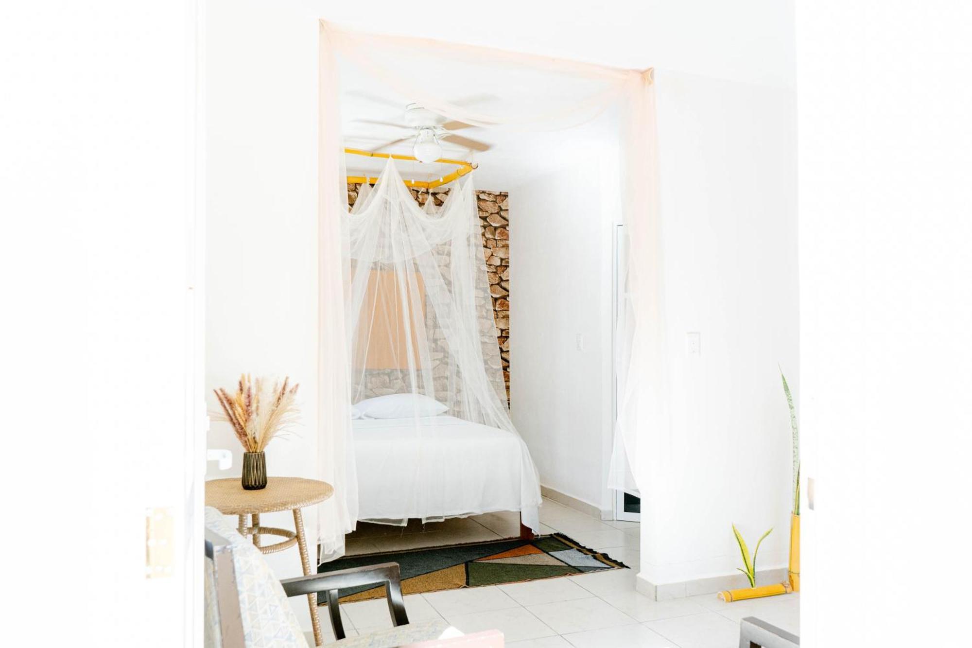 Buenosdias Izamal Bed & Breakfast Exterior photo